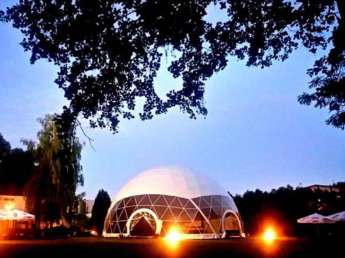 Nocleg ze śniadaniem 4 żywioły Falenty Ośrodek Konferencyjno-szkoleniowy Raszyn